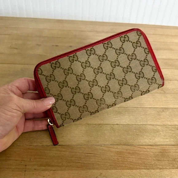 Gucci GG Canvas & Leather Monogram Long Zip Around Wallet Red Trim - Picture 5 of 15